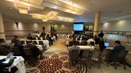 Apresentação comercial eventos Bordô (1)